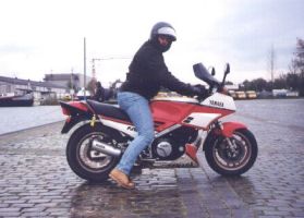 Nummer acht, een Yamaha FJ1200. Bouwjaar 1986, in bezit tot 10-1998 (8 maanden) Example Image