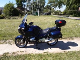 De achttiende in de rij is deze BMW R1150RT. Gekocht in 2014 en verkocht in 2020. Na aankoop laten keuren door Erik van Lent en bleek van alles mis mee. Bleek ook oud politiefiets van politie Haaglanden. Na veel gedoe bij dealer zijn gebreken hersteld maar toch... Example Image
