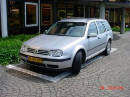 De elfde, ook weer lease. Een VW Golf Variant diesel. Reed ook best goed maar geen Franse auto hè ;-) Example Image