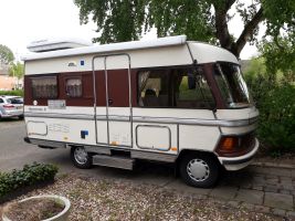 In 2021 deze Hymer B532 Integral gekocht. Ook een (soort van) auto dus nummer drieëntwintig. Een 40 jaar oude camper die ik liefkozend 'Den Ouden Fricandelle' heb gedoopt. Deze is in april 2023 naar een volgende eigenaar gegaan. Example Image